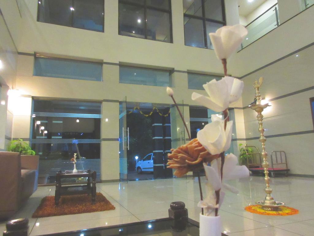 فندق Ratnāgiriفي  فندق سانجام ريجنسي المظهر الخارجي الصورة